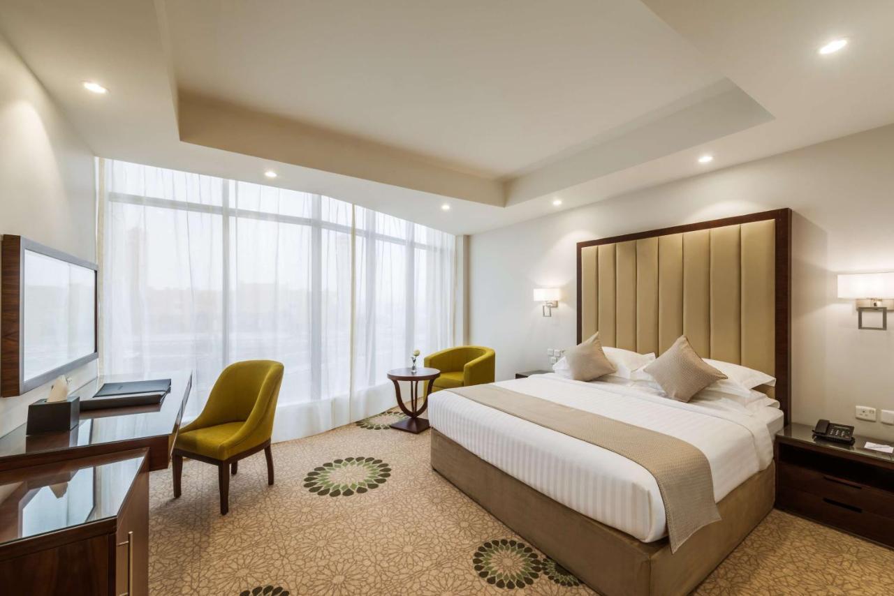 Best Western Plus Al Qurayyat City Center Buitenkant foto