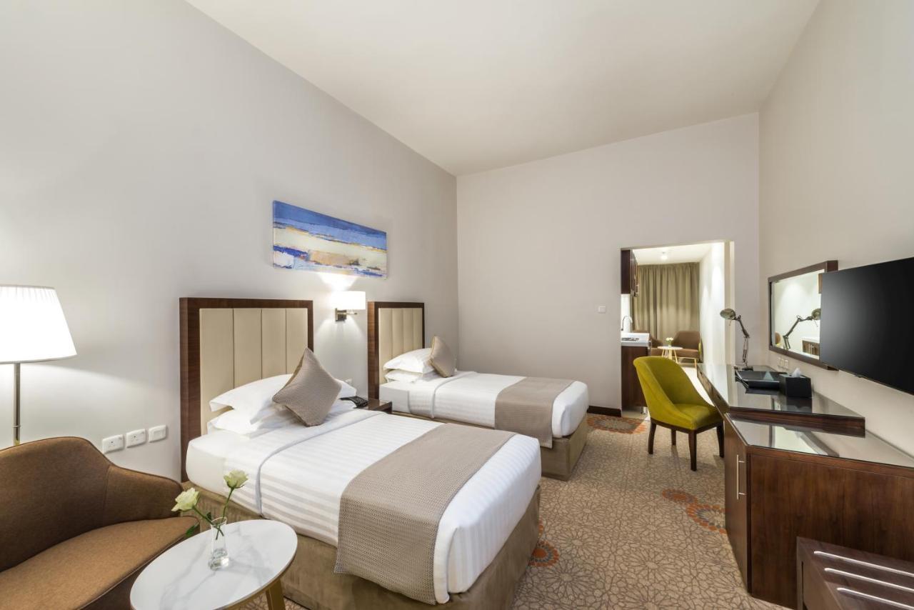 Best Western Plus Al Qurayyat City Center Buitenkant foto