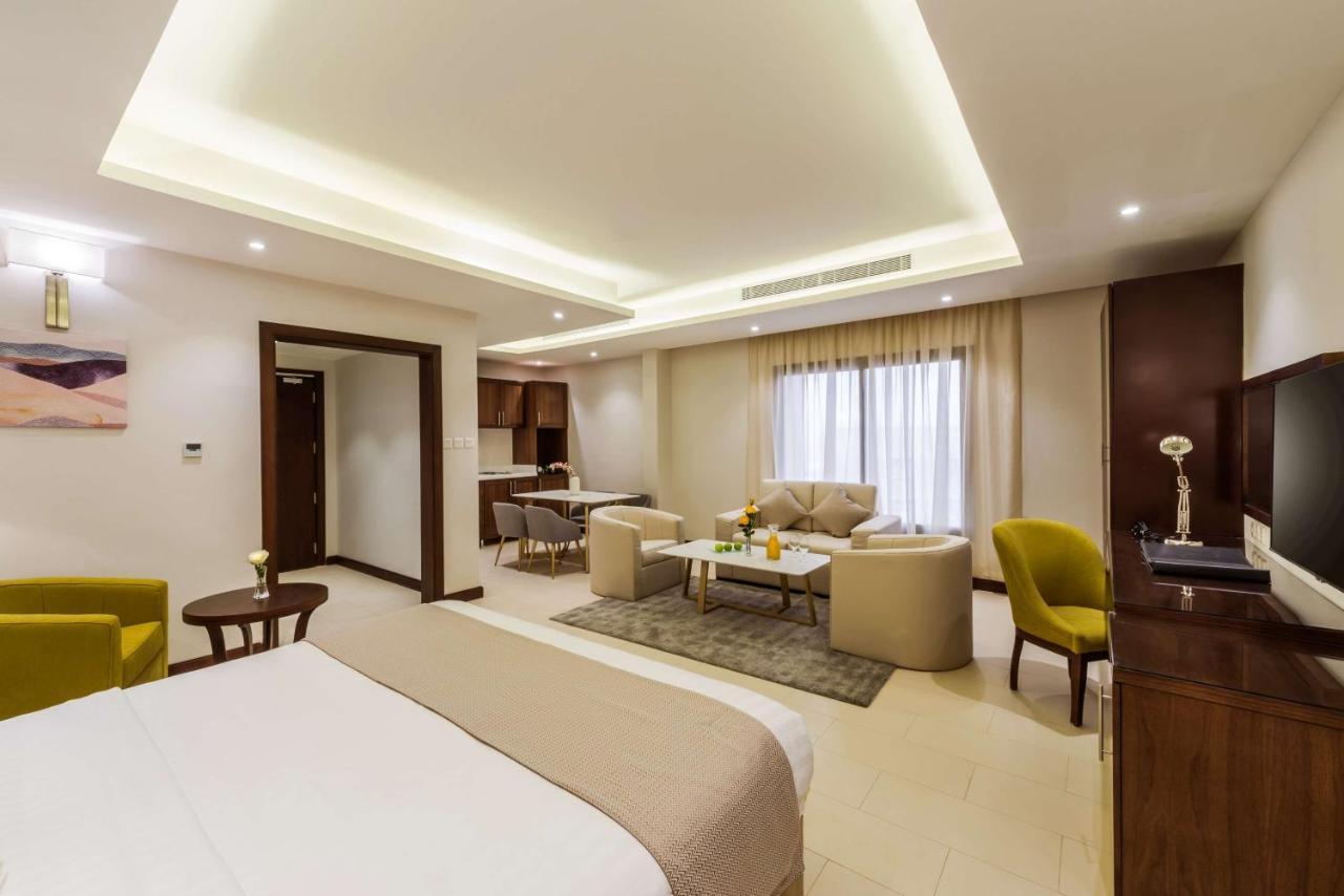 Best Western Plus Al Qurayyat City Center Buitenkant foto