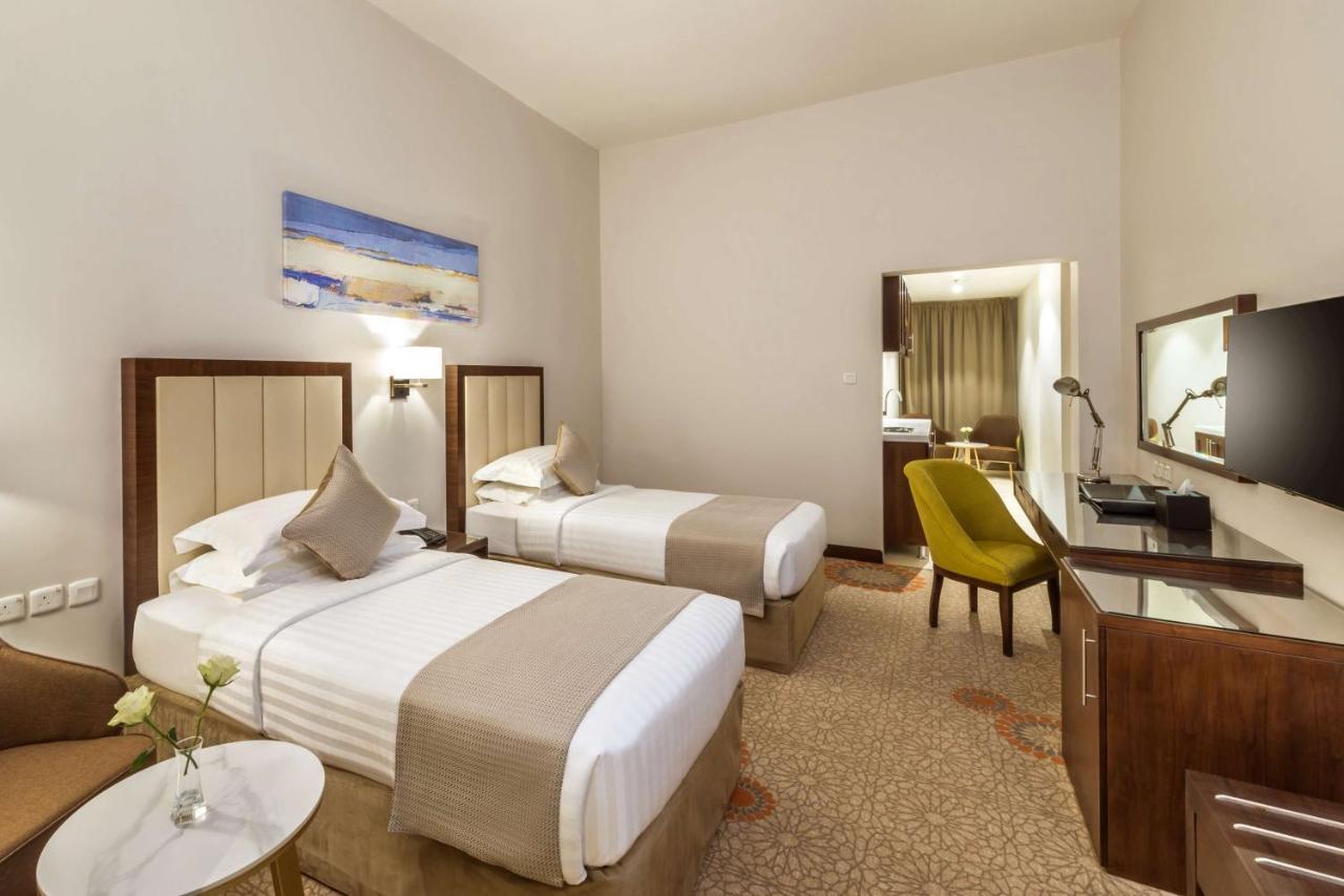 Best Western Plus Al Qurayyat City Center Buitenkant foto